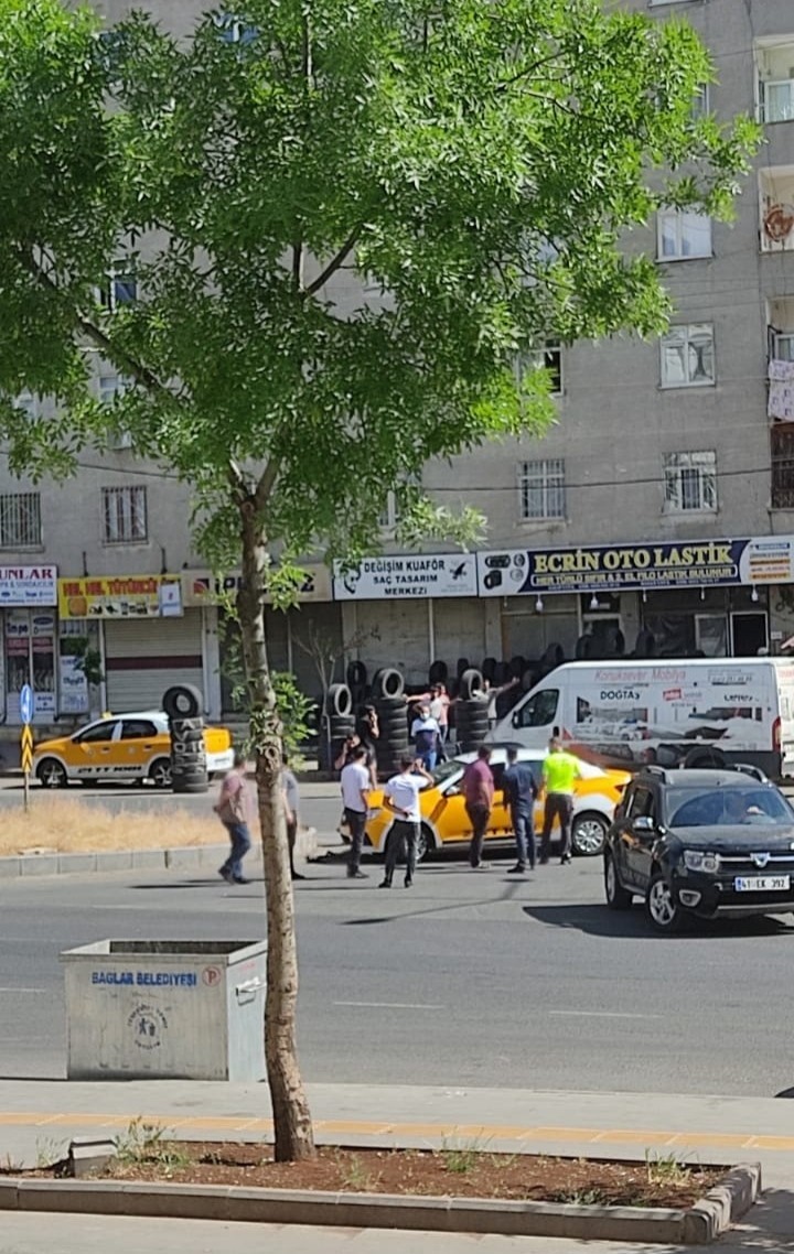 Diyarbakır Bağlar ilçesinde feci kaza
