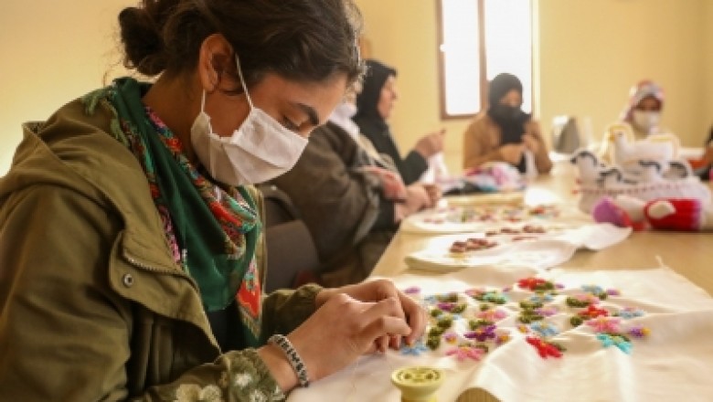 Silvanlı kadınlar DİSMEK ile meslek öğreniyor