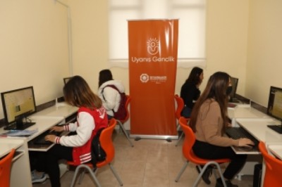 “Dicle’nin Kuzuları” Akademi Lise ile üniversiteye hazırlanıyor