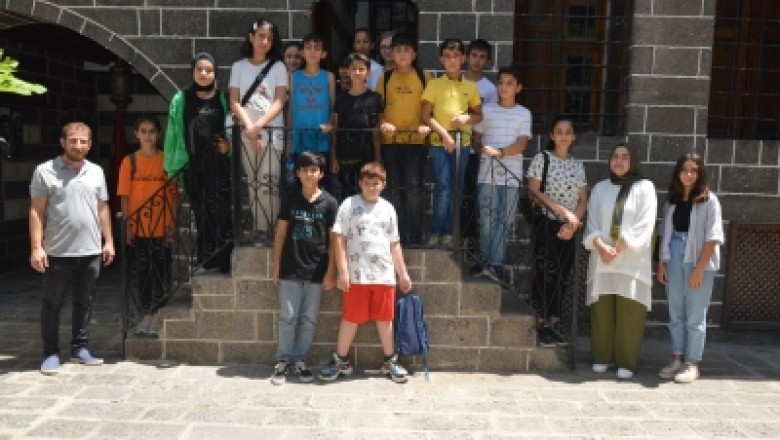 Bilgievi öğrencileri müzeleri gezdi